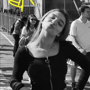 Meet your Posher, Nicole